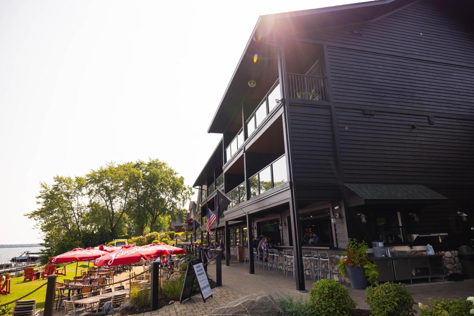 Quarterdeck Resort Nisswa Экстерьер фото